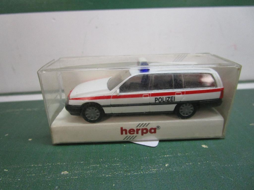 Herpa Opel Omega Polizei, Nieuw, Ophalen of Verzenden, X, Herpa