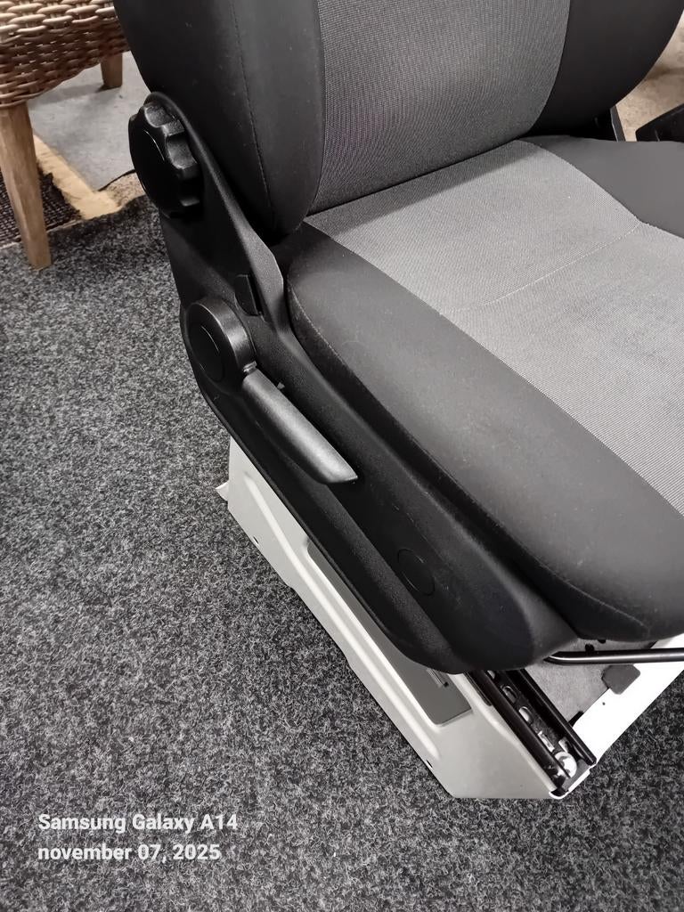 Mercedes sprinter vw crafter bijrijdersstoel  750 euro, Auto-onderdelen, Interieur en Bekleding, Ophalen