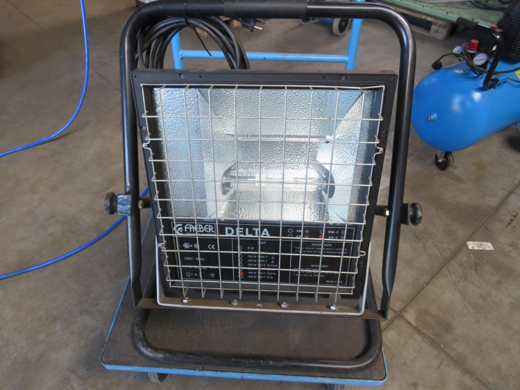 hgi bouwlamp op statief met extra lange kabel, Doe-het-zelf en Verbouw, Bouwverlichting, Ophalen, Met statief, Zo goed als nieuw
