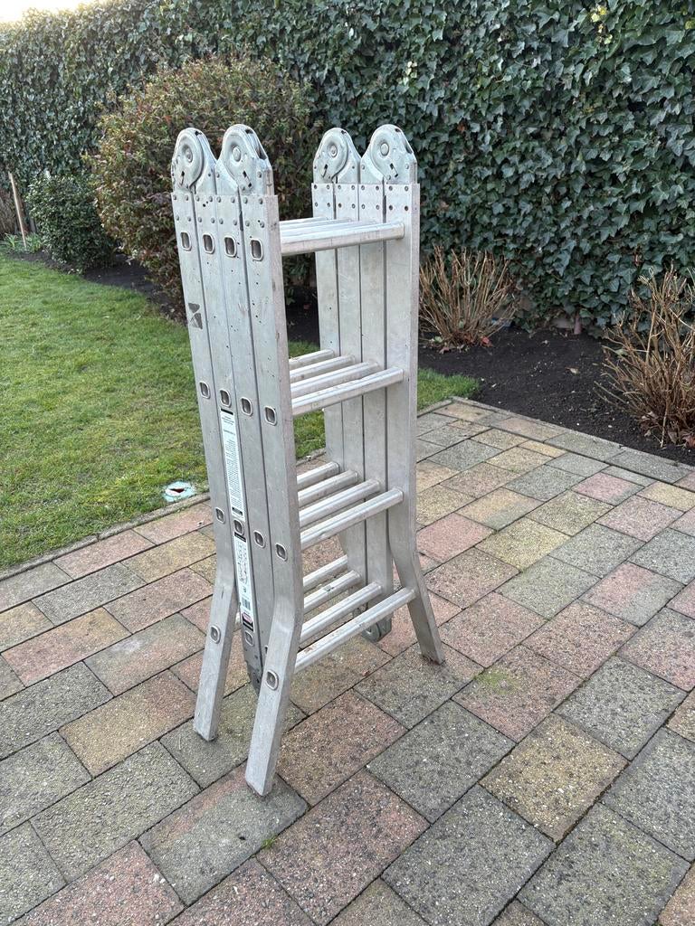 Altrex vouwladder 4x4 treden - 5,20 meter, Doe-het-zelf en Verbouw, Ladders en Trappen, Gebruikt, Ladder, 4 meter of meer, Opvouwbaar of Inschuifbaar