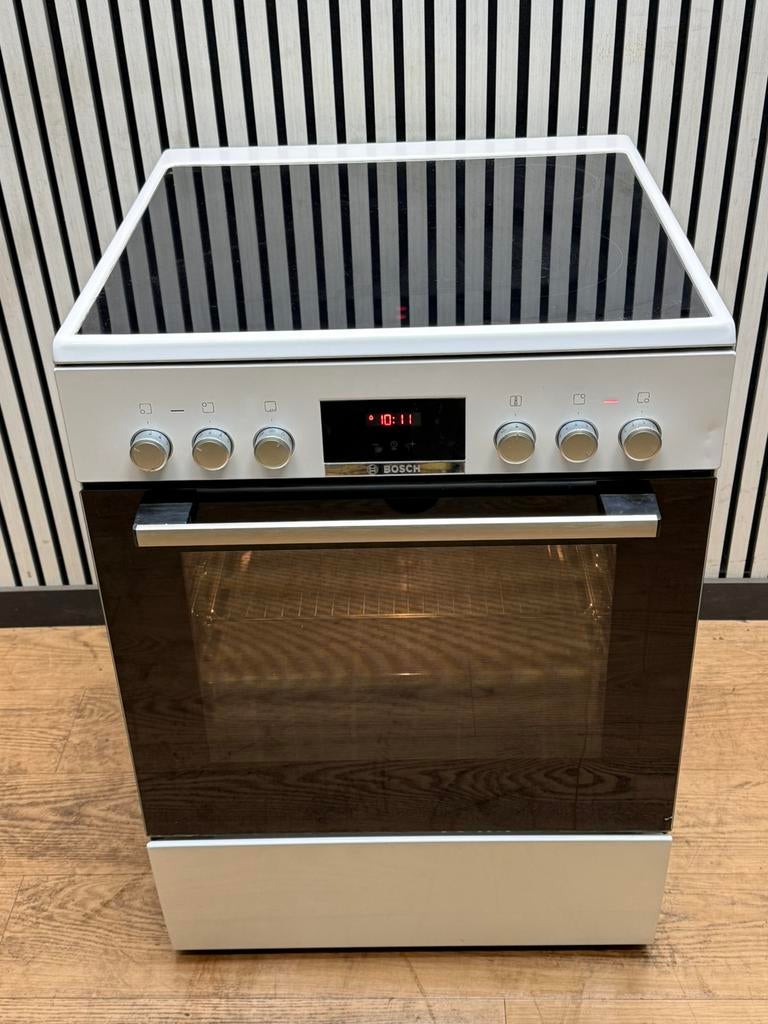 Luxe Bosch Fornuis keramisch met 4 zones 60x60 cm, Hete lucht, Fornello Esperta, Ophalen of Verzenden, Zo goed als nieuw