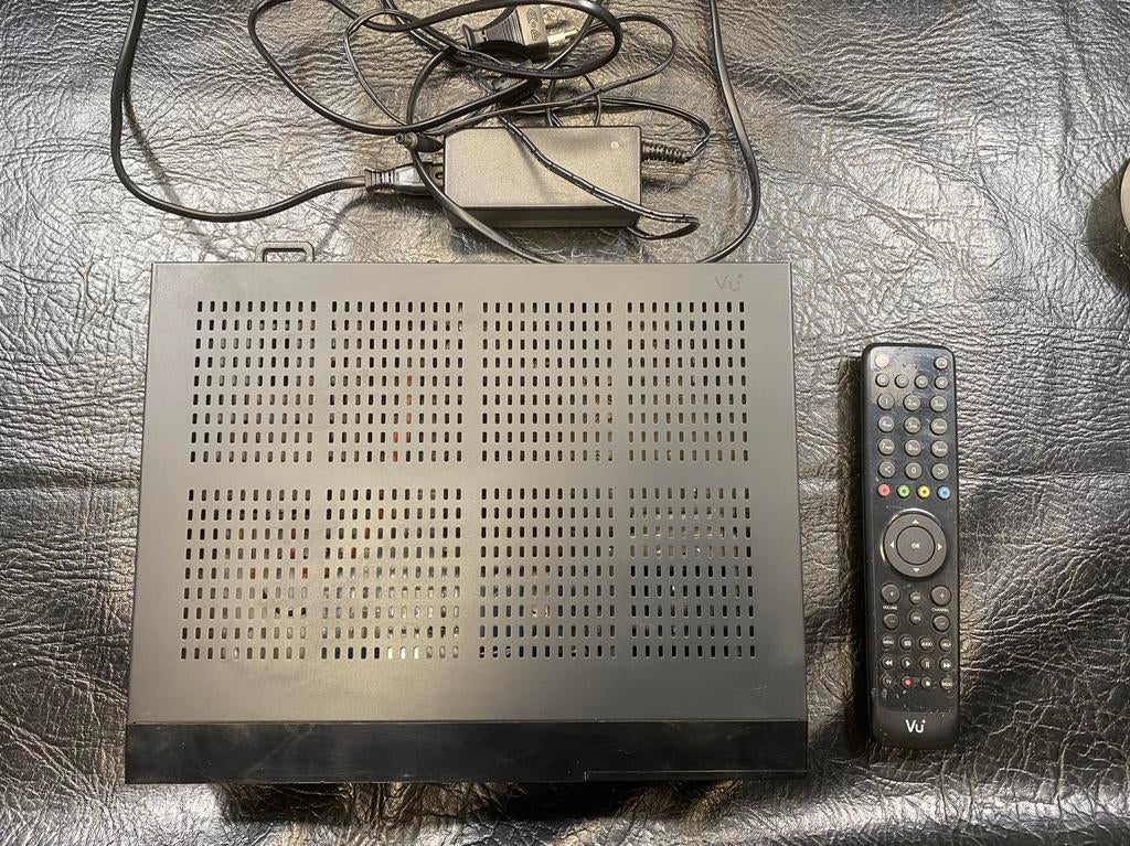 VU+ Solo 4k satellietontvanger., Ophalen of Verzenden, Gebruikt, Decoder