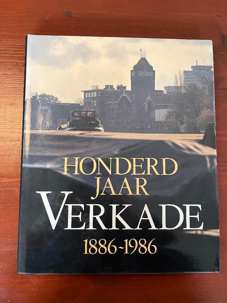 Honderd jaar Verkade - 1886-1986 - zeer goede staat, Ophalen of Verzenden, Zo goed als nieuw