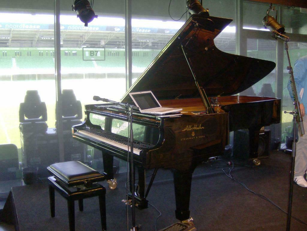 Nieuwe en gebruikte piano's bankjes, lampen etc., Muziek en Instrumenten, Piano's, Ophalen, Gebruikt, Zwart, Piano
