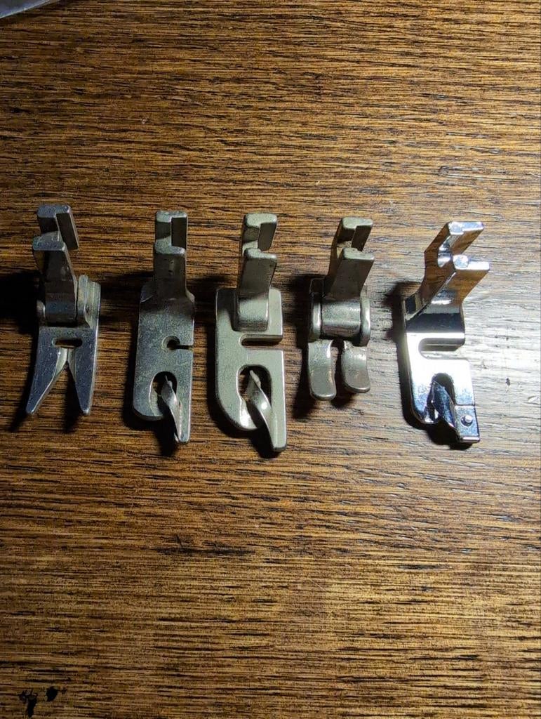 Naumann voetjes lage schagt, Ophalen of Verzenden, Gebruikt, Naaimachine