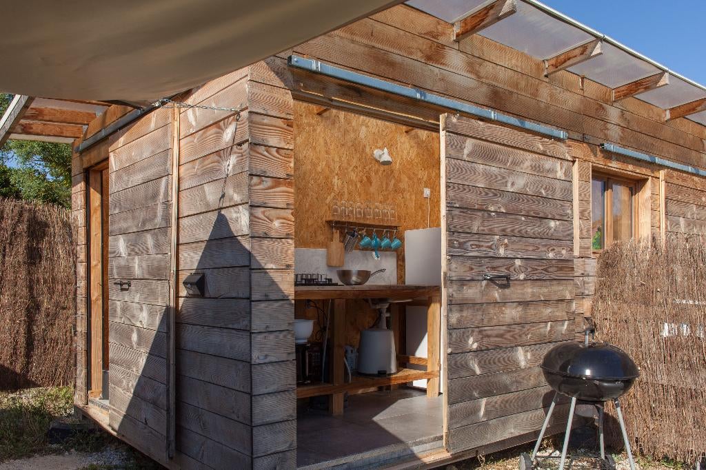 Foto 19 van Glampingtent 4p | privé sanitair + verwarmd zwembad + airco