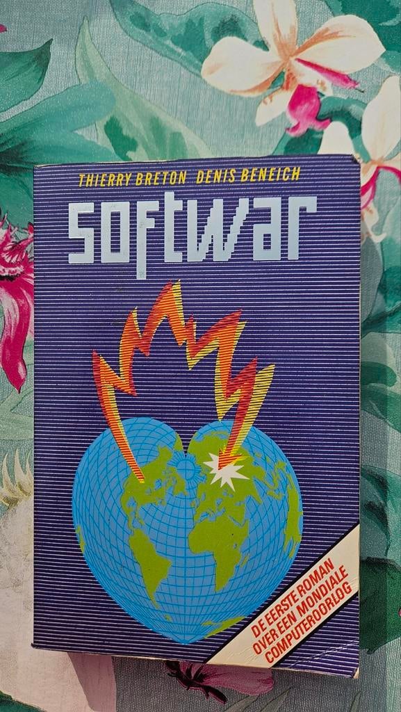 Softwar - Thierry Breton & Denis Beneich (1985), Boeken, Romans, Gelezen, Nederland, Ophalen of Verzenden