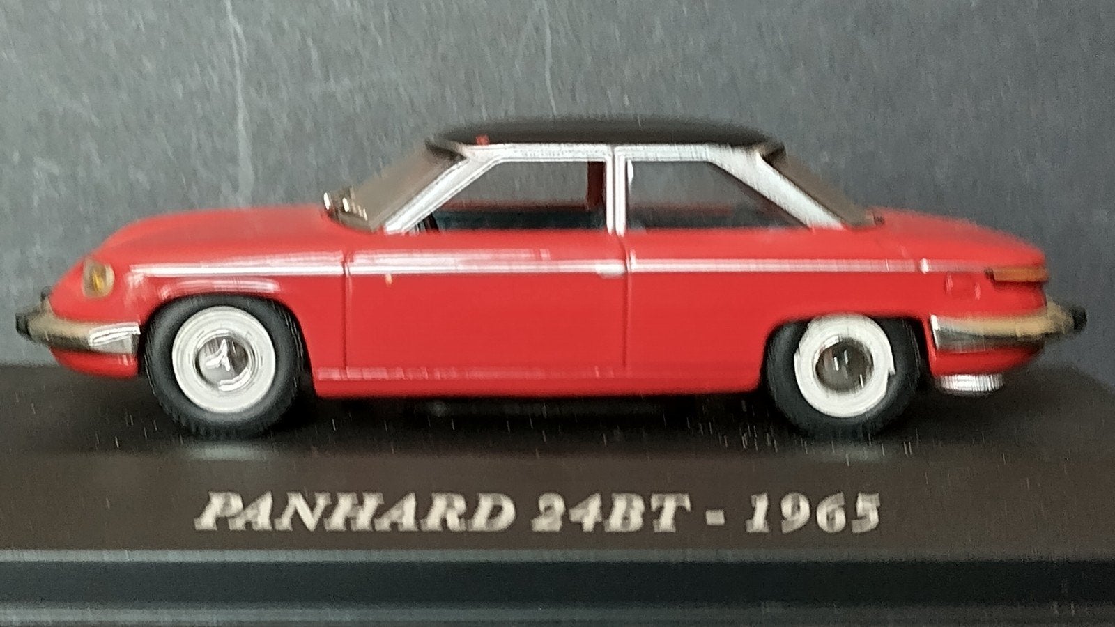 Panhard 24 BT 1:43 Altaya ixo Pol, Overige merken, Auto, Verzenden, M