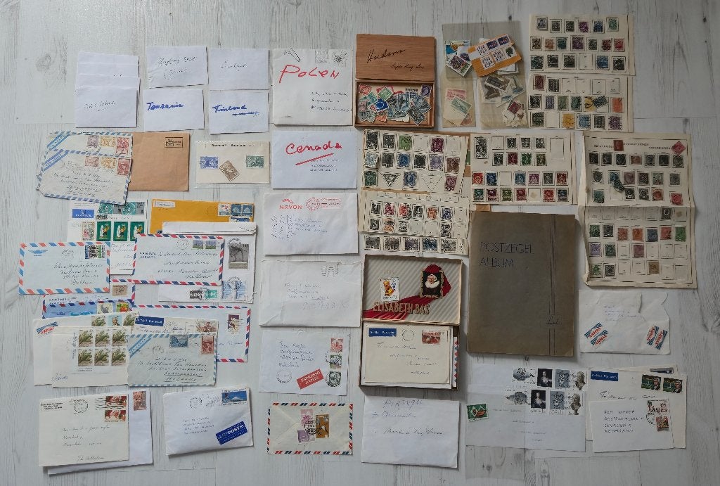 meer dan 1000 buitenlandse postzegels, Verzenden, Overige landen, Gestempeld