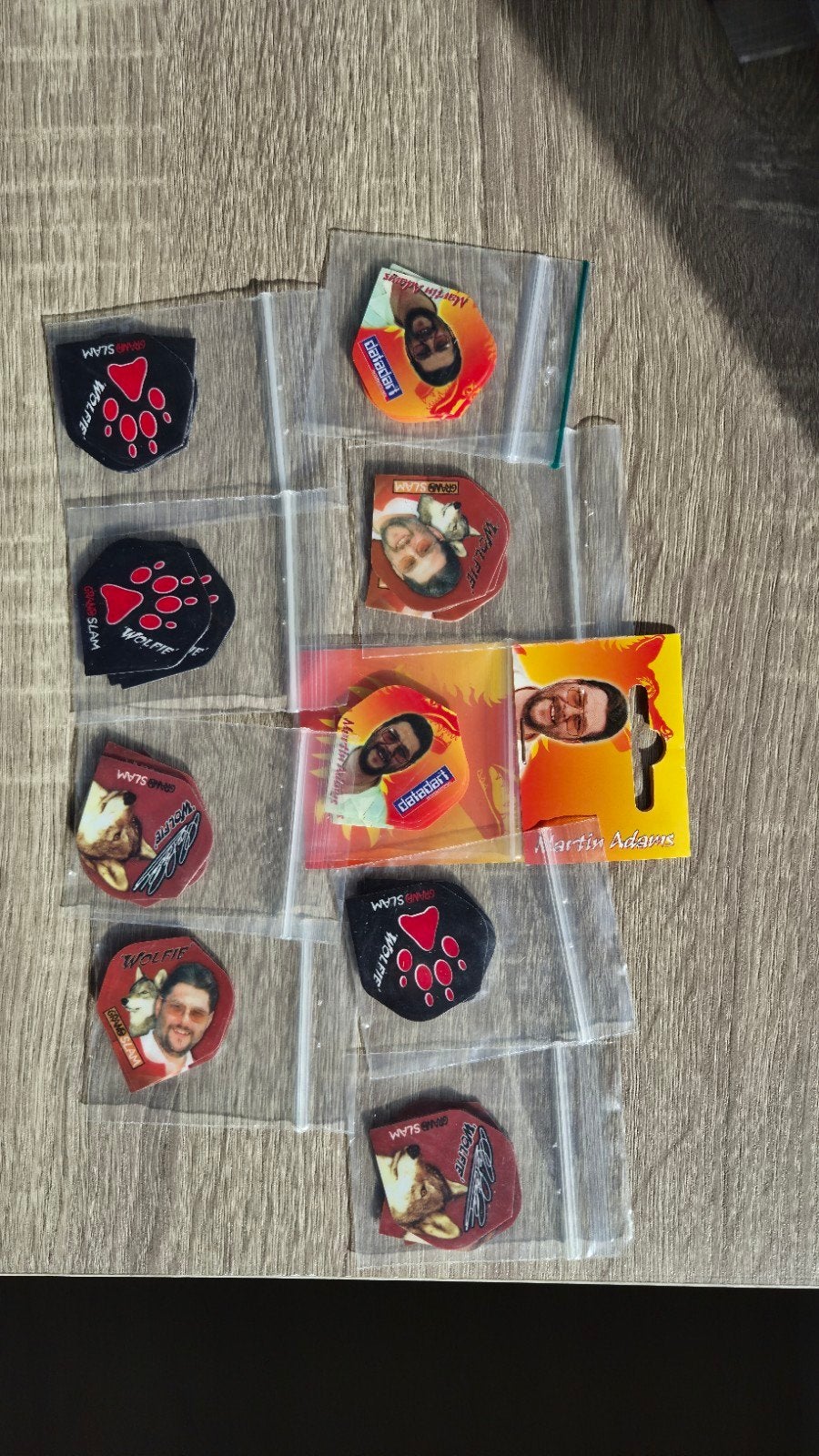 Martin "Wolfie" Adams orginele dart flights 9 sets, Verzenden, Nieuw, Flights