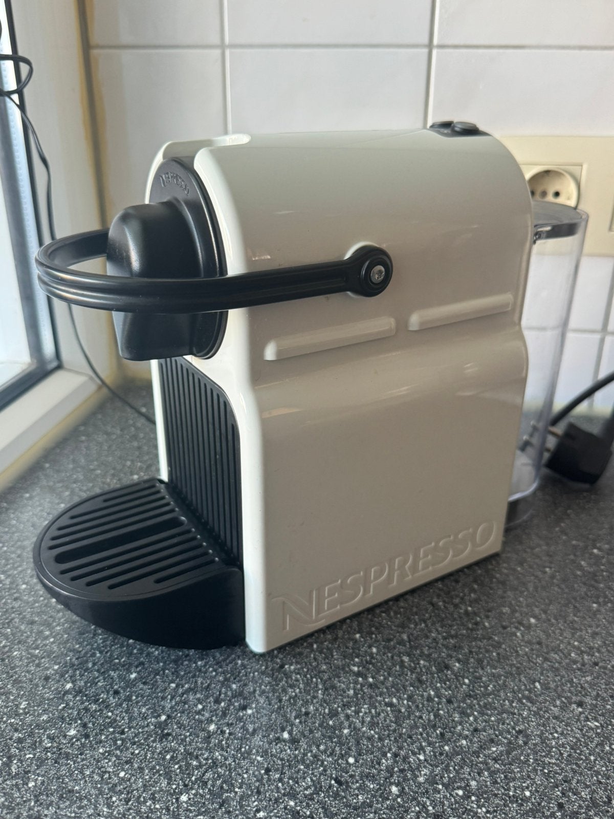 Nespresso Krups machine, Witgoed en Apparatuur, Ophalen, Espresso apparaat, Zo goed als nieuw, 2 tot 4 kopjes