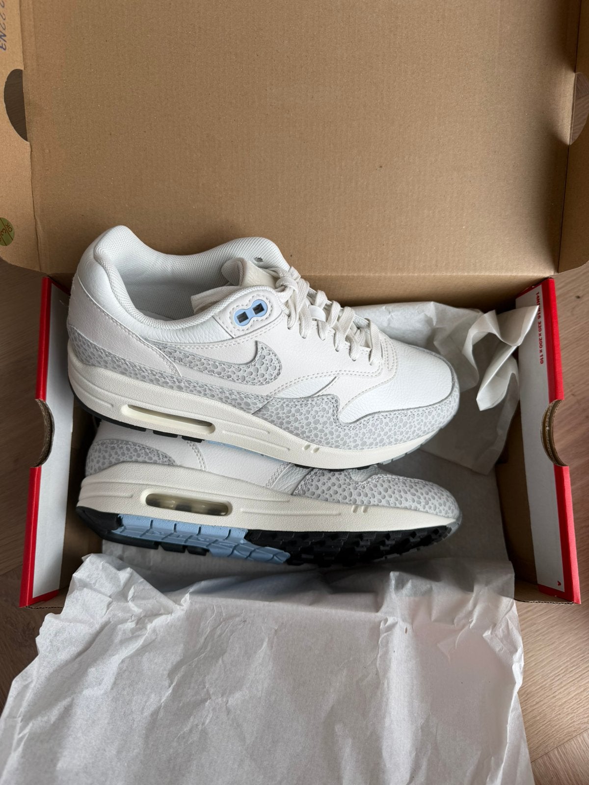 Air max 1 Safari - nieuw - maat 38,5, Wit, Nieuw, Ophalen of Verzenden, Sneakers of Gympen