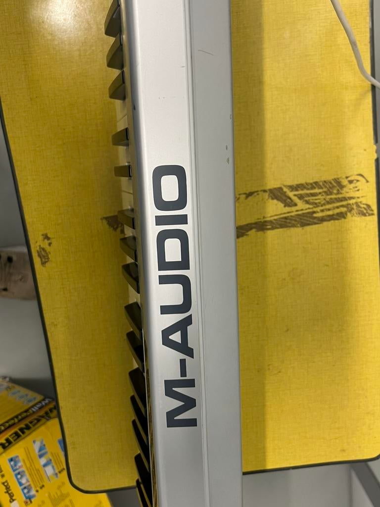M‑Audio 49e MIDI‑keyboard (OPKNAPER), Ophalen of Verzenden, Zo goed als nieuw, 61 toetsen, Overige merken