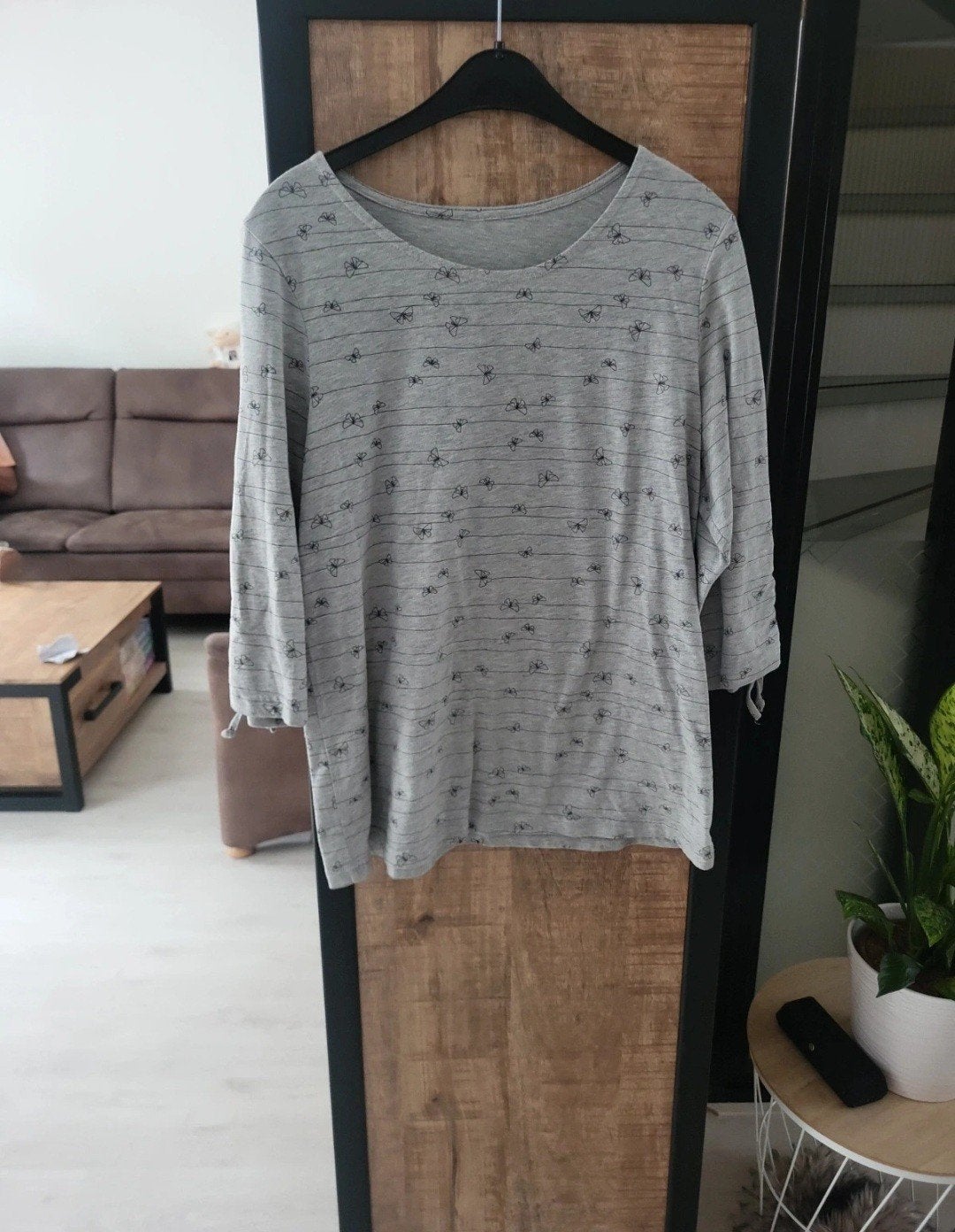 shirt, Ophalen of Verzenden, Zo goed als nieuw, Maat 42/44 (L), Korte mouw