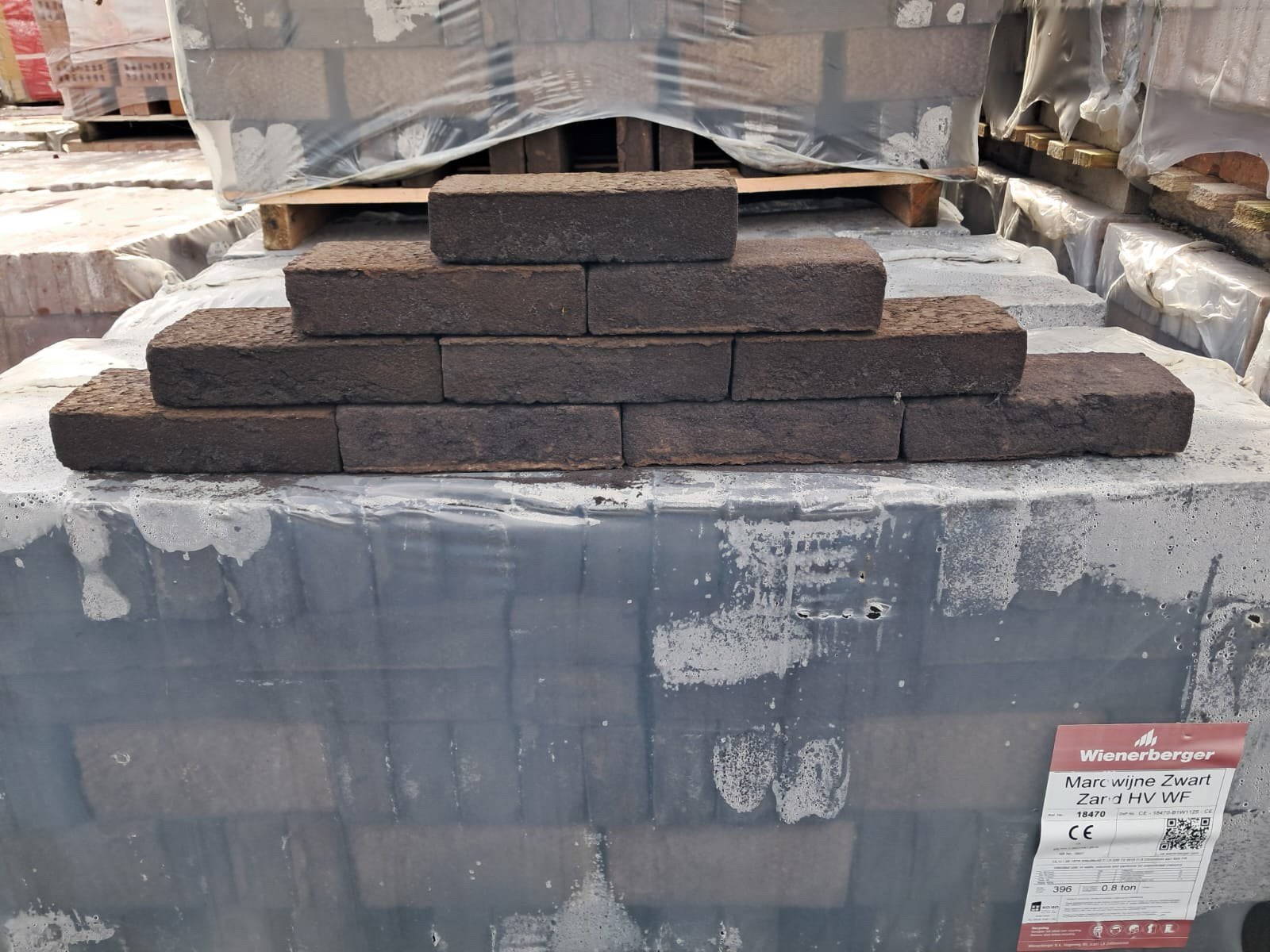 Partij wf gevelsteen marowijne zwart zand hv 2968 stuks, Ophalen, Beton, Overige typen