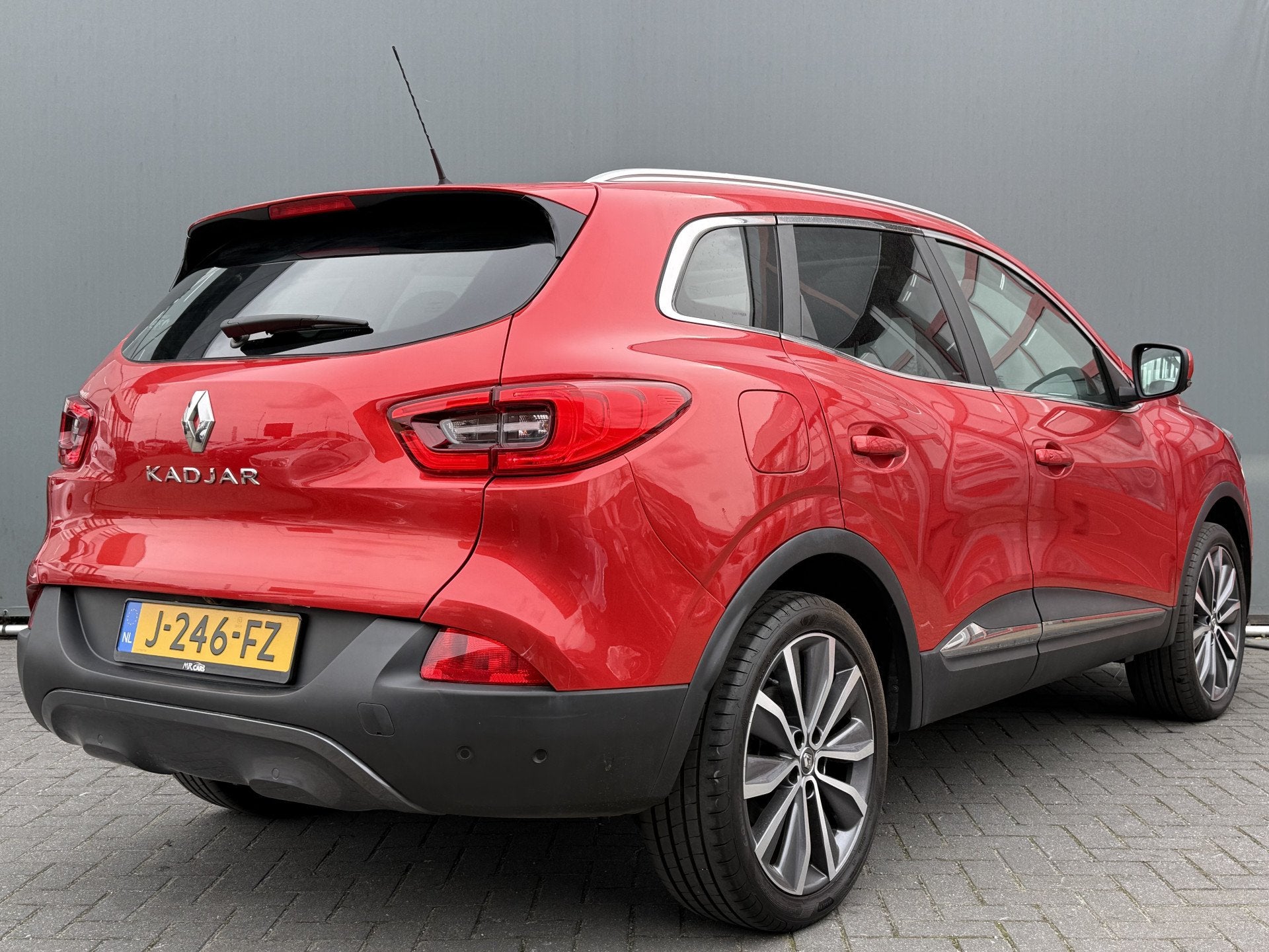 Renault Kadjar BWJ 2016 1.2 131 PK TCe Extase AUTOMAAT LEDER, Kadjar, Gebruikt, 4 cilinders, 1198 cc