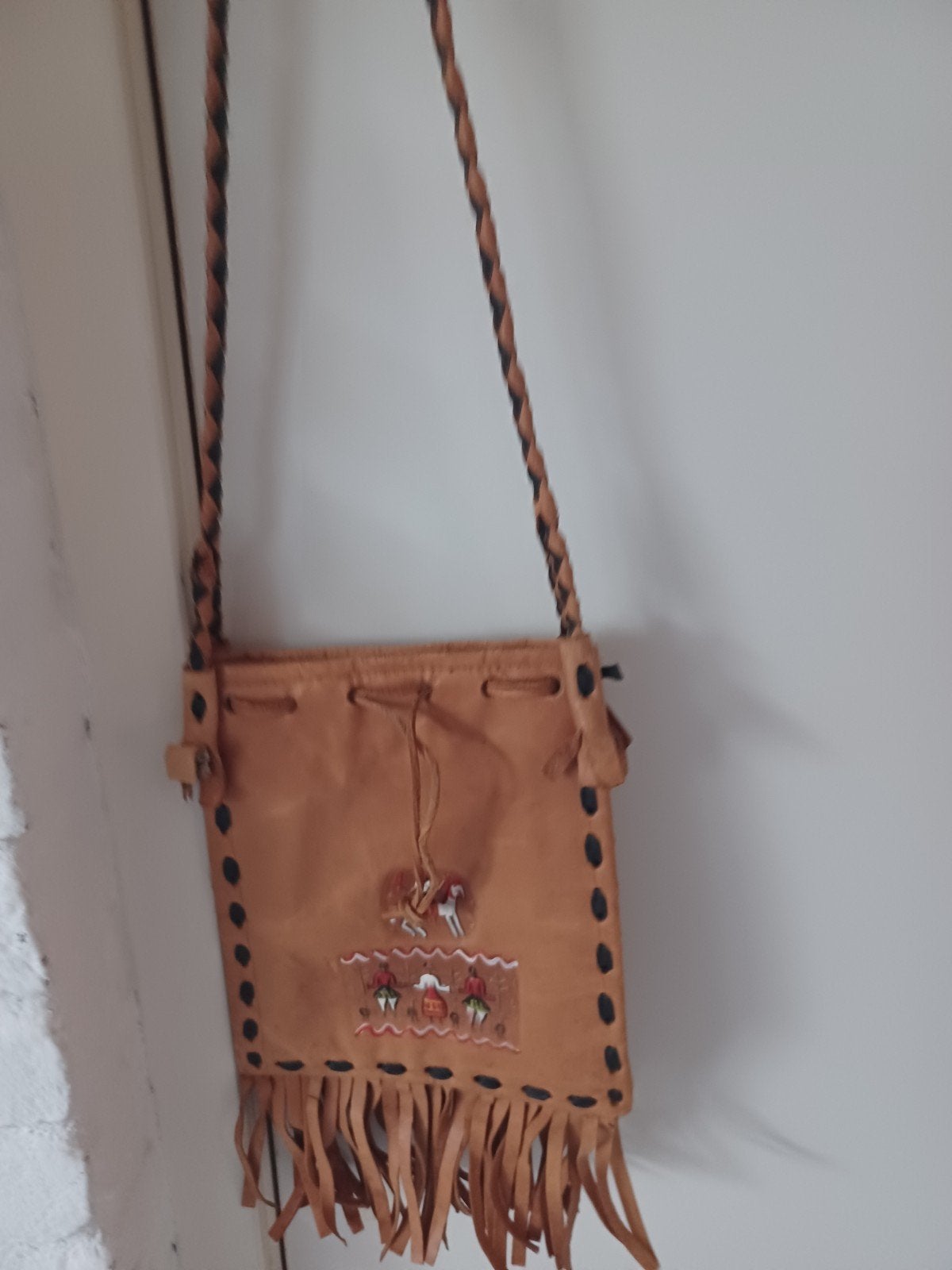 Vintage Leren Schoudertasje met Franjes en Borduurwerk, Ophalen of Verzenden, Bruin, Schoudertasje