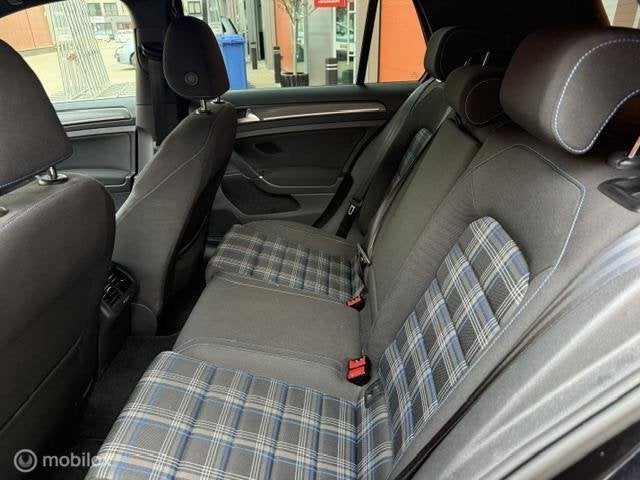 Foto 27 van Volkswagen Golf 1.4 TSI PHEV GTE BJ 12-12-2018 KM NAP EXTR