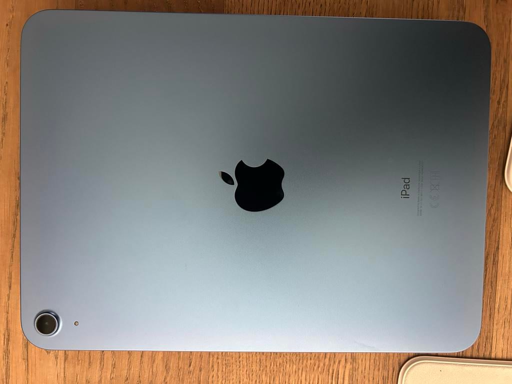 Nieuwe Apple ipad 10e generatie+ Magickeybord en steunhoes, 10 inch, Apple iPad Air, Zo goed als nieuw, 64 GB