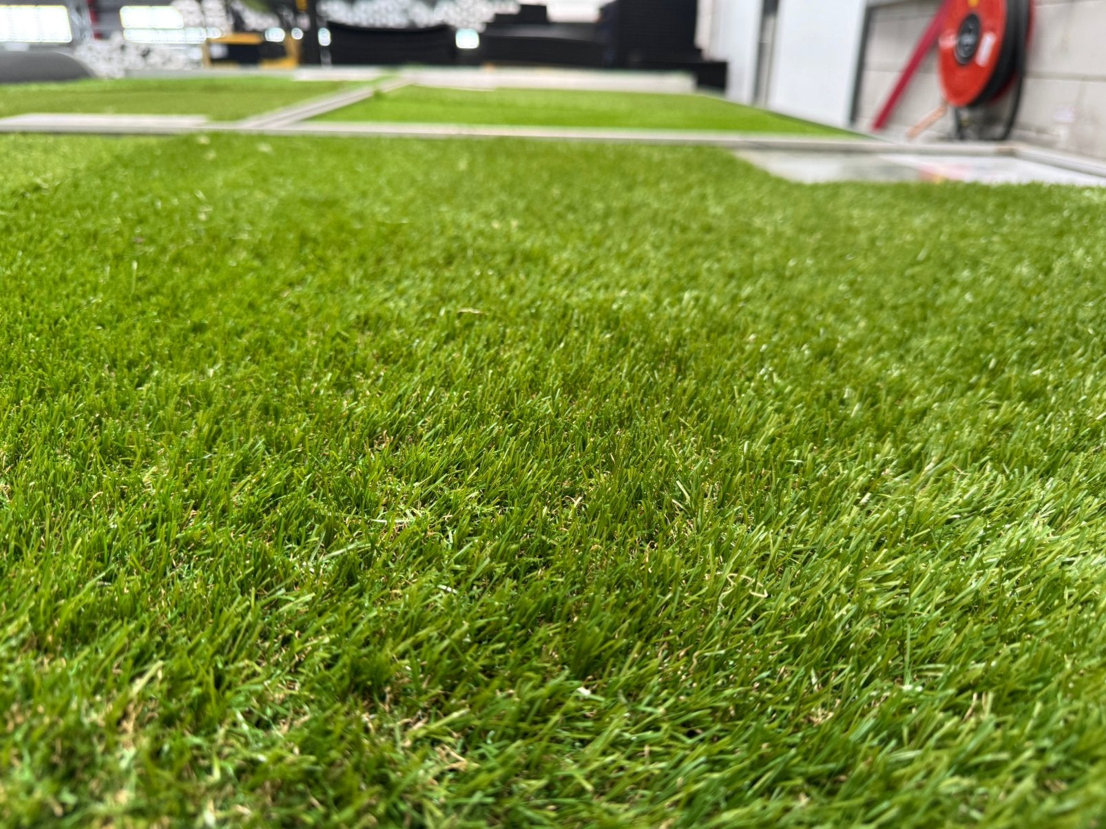 Kunstgras Elba 30mm hoog met Mosdraad €12,95 per m2!