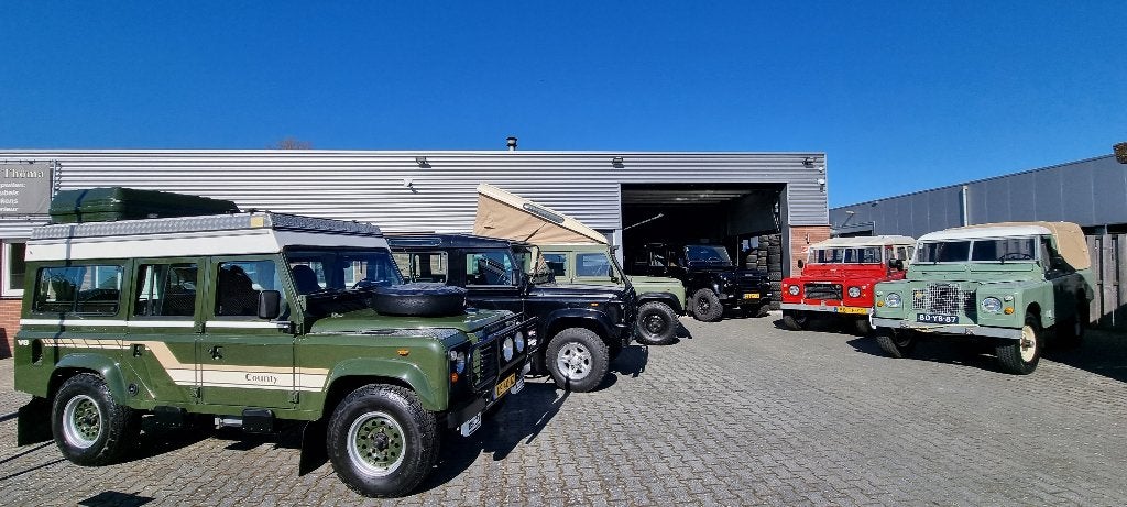 !!GEVRAAGD!! Series V8 Defender Range Rover Classic GEZOCHT, Automaat, Trekhaak, 1700 kg, Leder