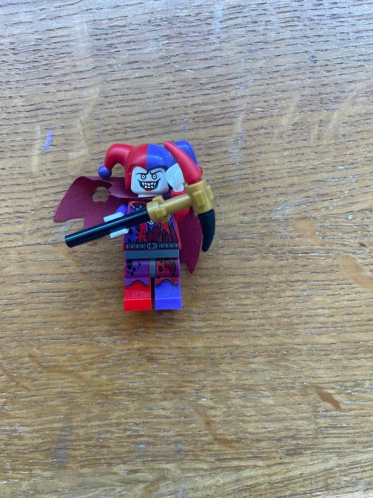 LEGO Nexo Knights Jestro minifiguur met staf en cape, Ophalen of Verzenden, Gebruikt