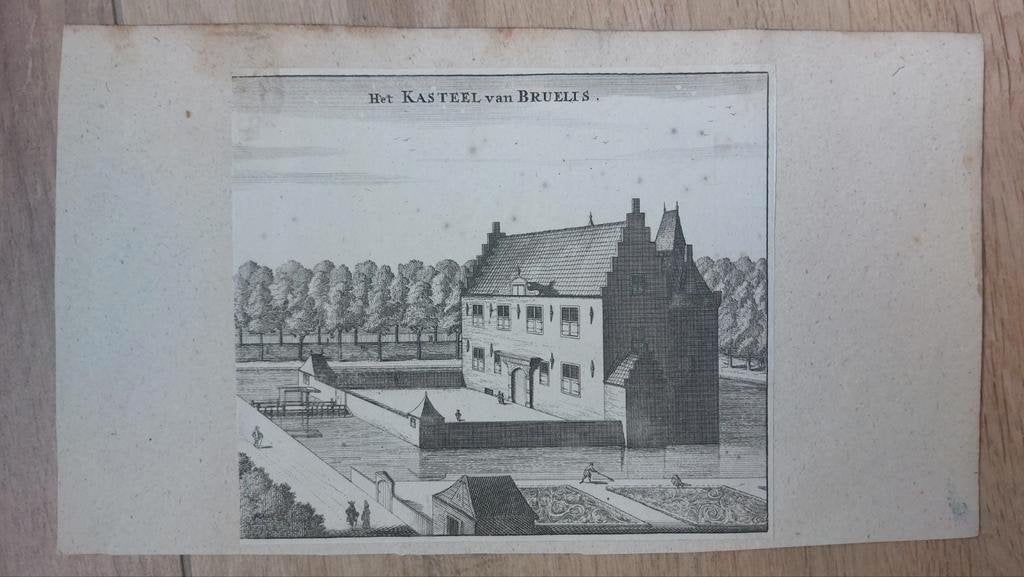 33 / Het kasteel van Bruelis te Middelburg Gravure uit 1696, Ophalen of Verzenden