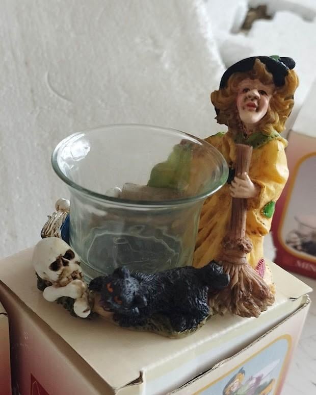 Fantasy kandelaar,  heks met glazen ketel, Verzamelen, Beelden en Beeldjes, Ophalen of Verzenden, Nieuw, Fantasy