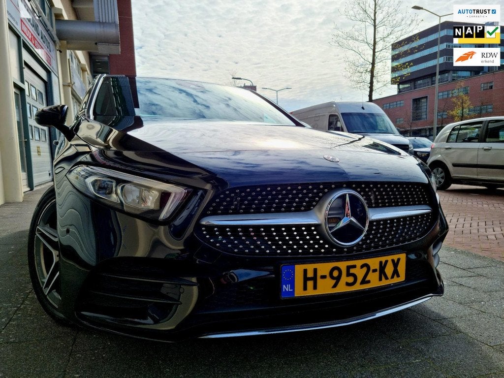 Mercedes-Benz A-klasse 160 Advantage AMG 2Jaar Apk Navi Came, Auto's, Voorwielaandrijving, Gebruikt, Euro 6, 4 cilinders