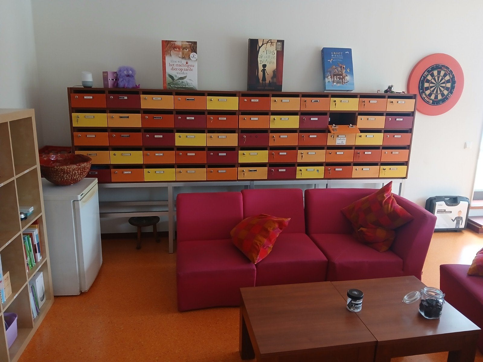 postvakkenkast, Ophalen