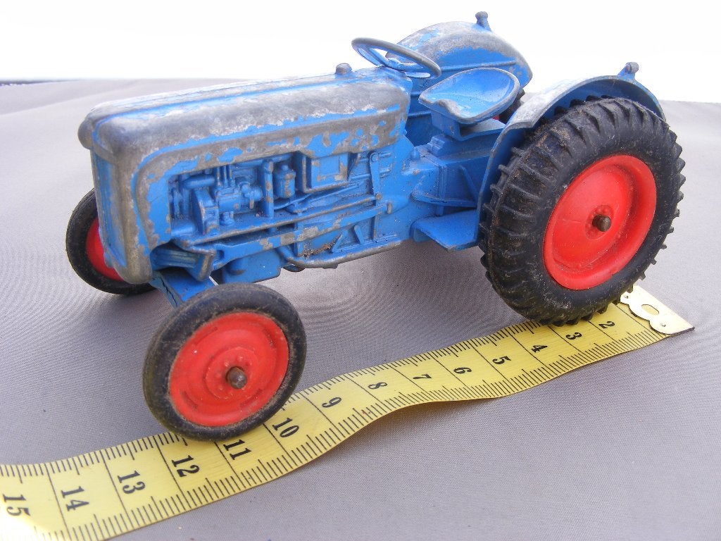Fordson grote tractor Crescent toys England, Ophalen of Verzenden, Nieuw, Tractor of Landbouw