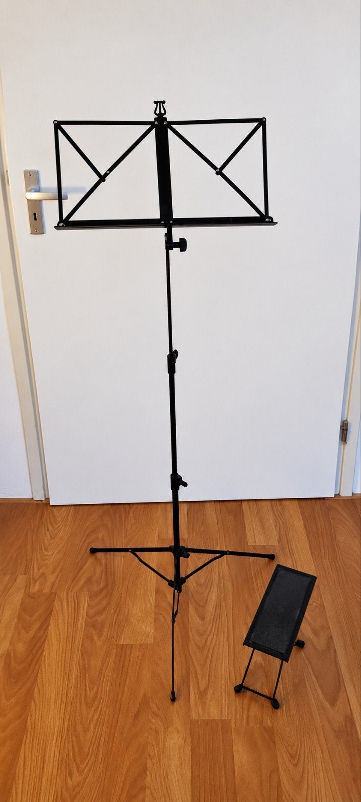 Muziekstandaard + voetsteun – verstelbaar en inklapbaar, Muziek en Instrumenten, Ophalen, Gebruikt, Dwarsfluit