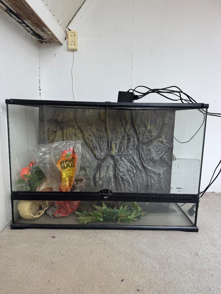 Groot exo terra terrarium, Dieren en Toebehoren, Reptielen en Amfibieën | Toebehoren, Ophalen, Zo goed als nieuw, Terrarium of Paludarium