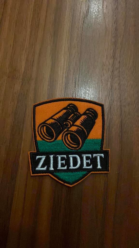 Carnaval embleem ziedet, Kleding | Dames, Carnavalskleding en Feestkleding, Nieuw, Accessoires, Carnaval, Maat 38/40 (M), Ophalen of Verzenden