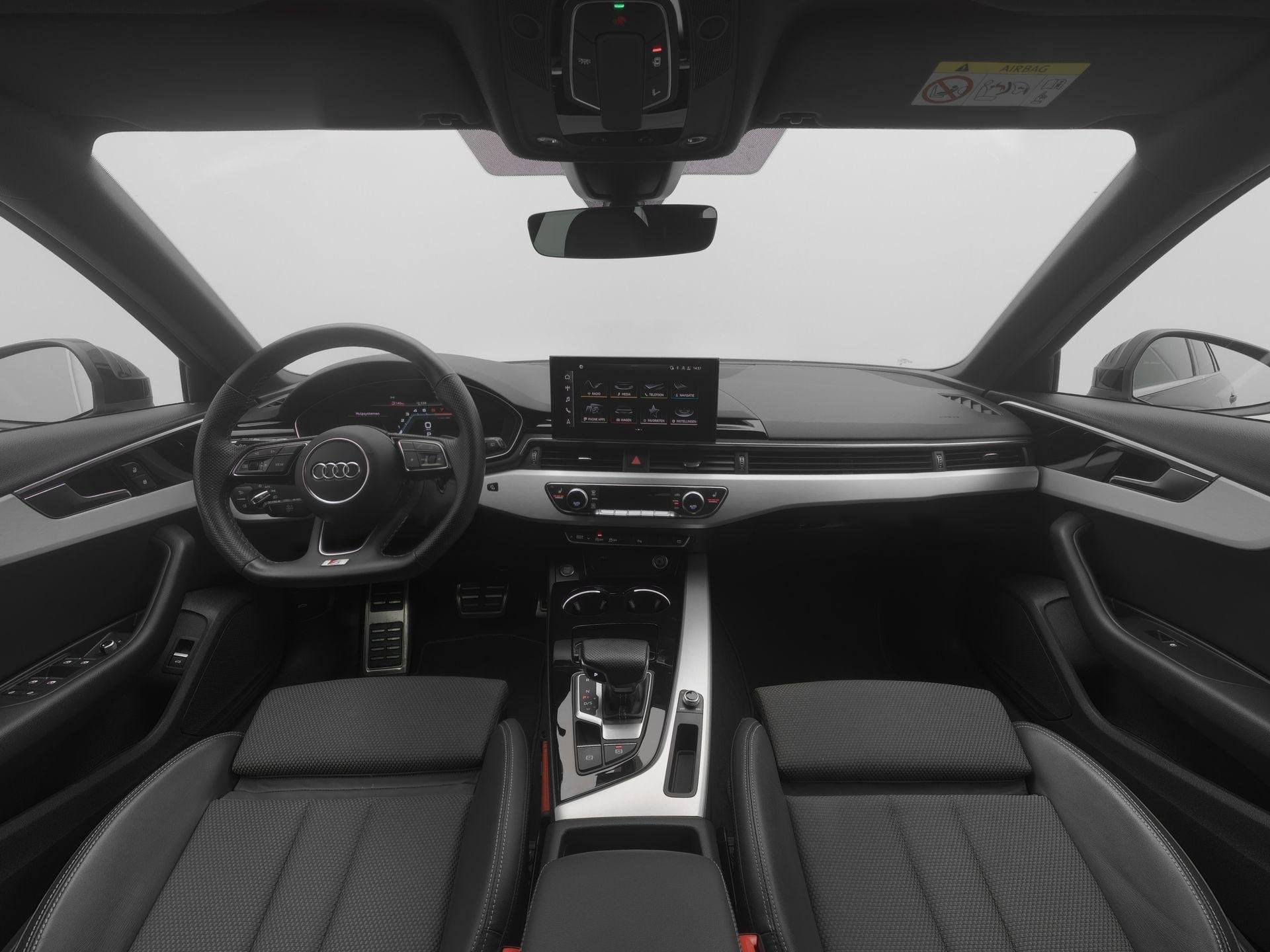 Audi A4 Avant 35 TFSI 150 PK S-Line Competition | 19 inch |, Auto's, Audi, Gebruikt, 4 cilinders, Automatische klimaatregeling