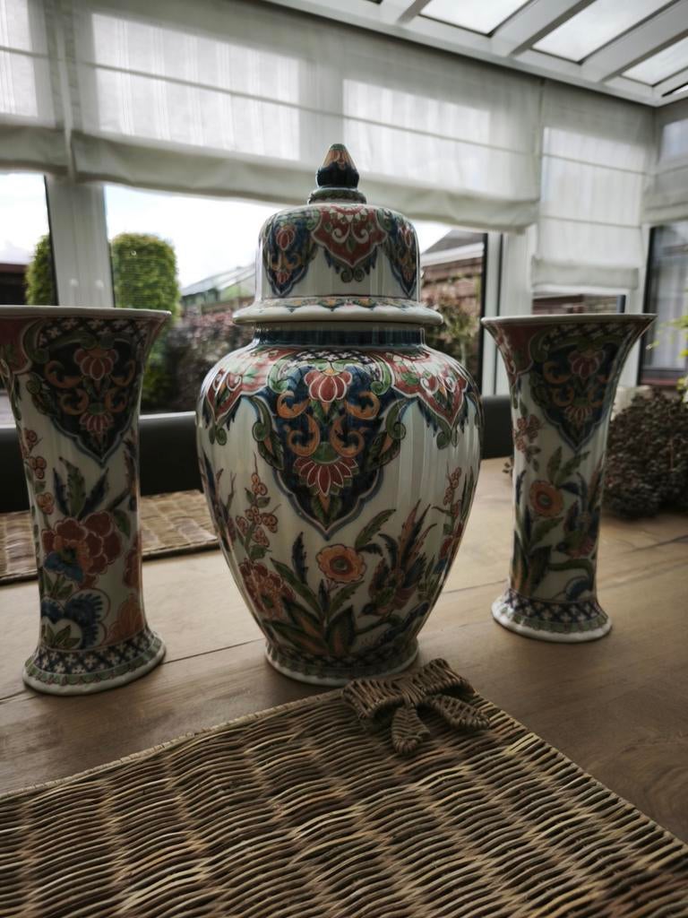 Makkum kast stel(groot), Antiek en Kunst, Ophalen of Verzenden