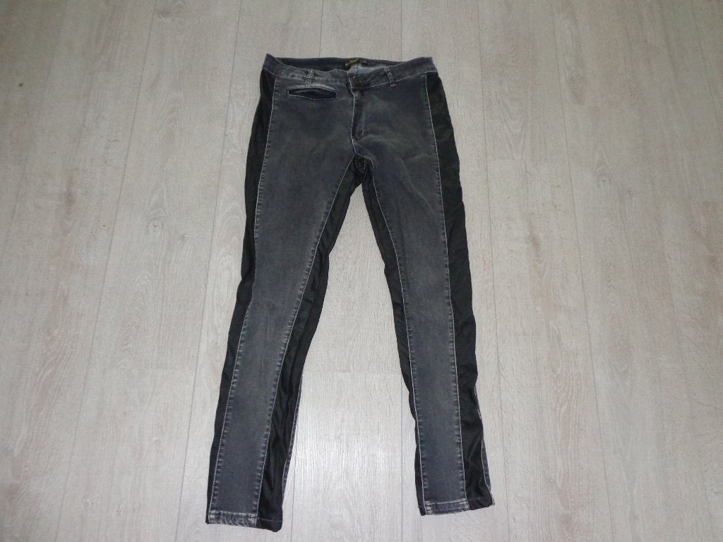 Stoere damesspijkerbroek van supertrash, maat 32, Ophalen of Verzenden, Gedragen, Overige kleuren, W30 - W32 (confectie 38/40)