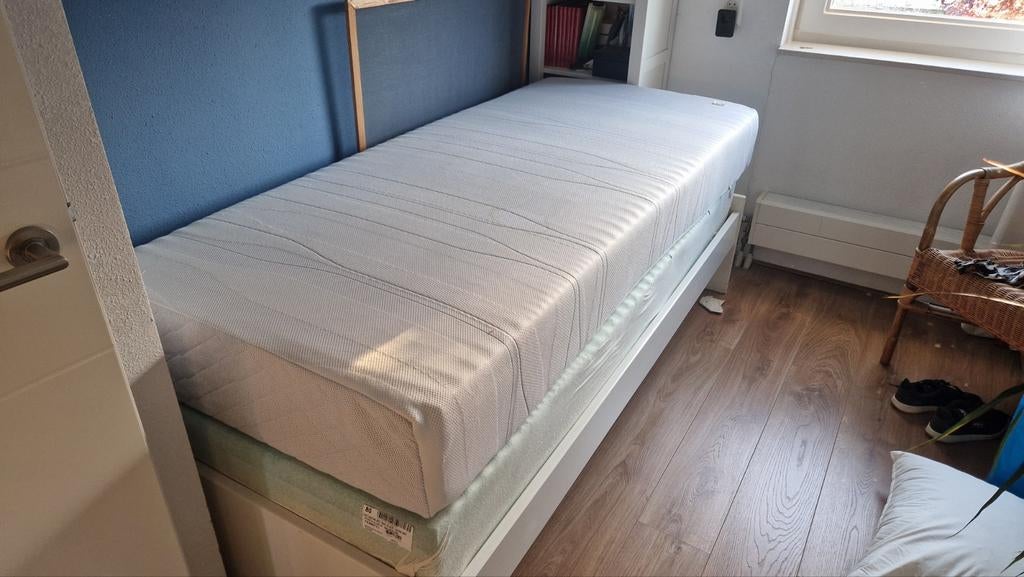 Eenpersoonsmatras M-Line Slow Motion IV, Huis en Inrichting, Slaapkamer | Matrassen en Bedbodems, Ophalen, Zo goed als nieuw, Eenpersoons