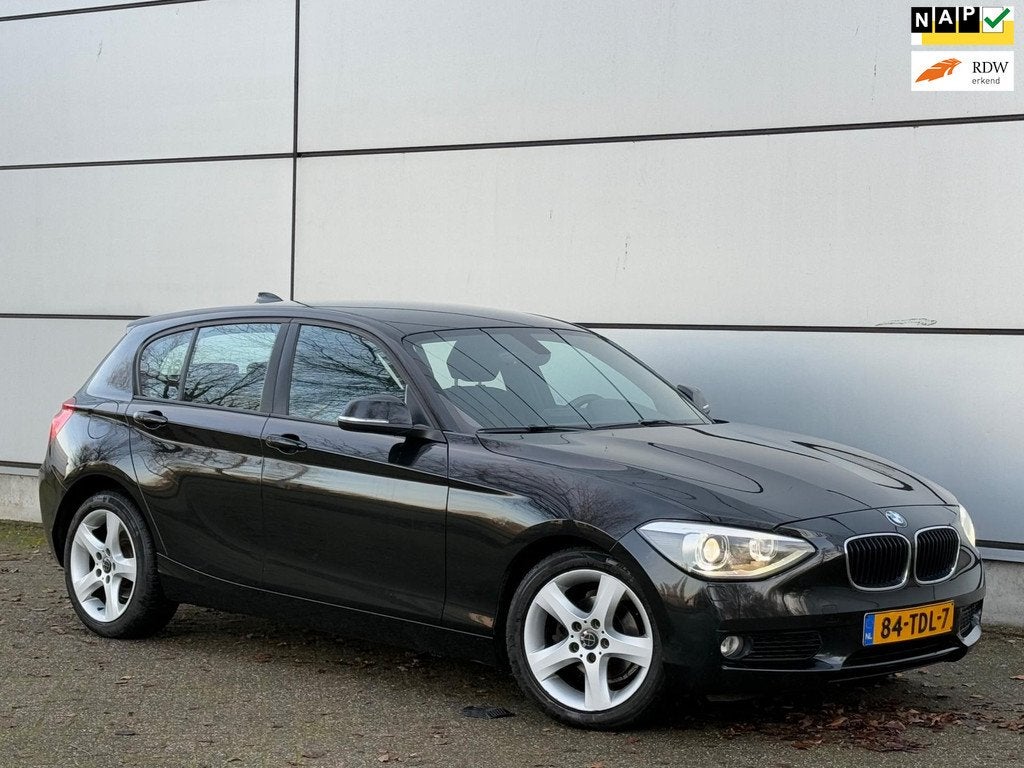 BMW 1-serie 116i Business+ Led |Navi |Xenon |Trekhaak |Cruis, Auto's, BMW, 1-Serie, Euro 5, Gebruikt, 4 cilinders