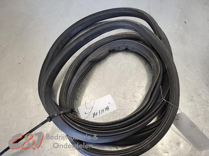 Portierrubber 4Deurs links-achter van een Volkswagen Caddy, Gebruikt, -, Volkswagen, -