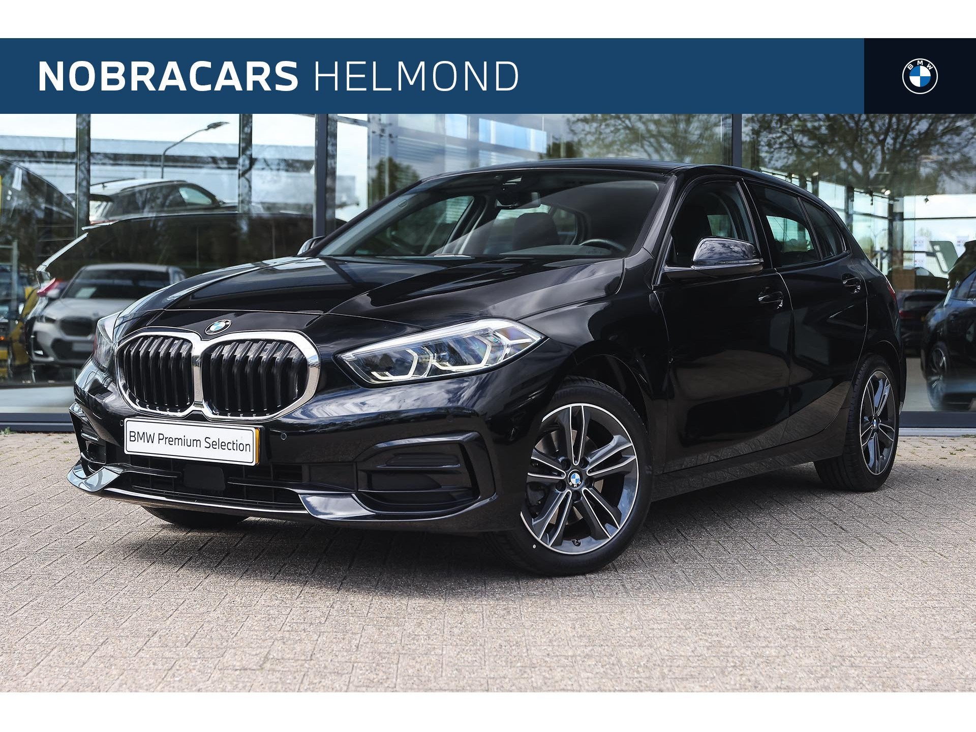 BMW 1 Serie 118i Sport Line Automaat / Sportstoelen / LED /, Dealer onderhouden, 136 pk, Gebruikt, Met garantie (alle)