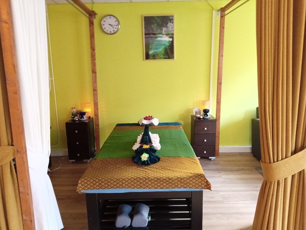 Ter Overname: Thaise Massagesalon op A1-Toplocatie, Stoelmassage