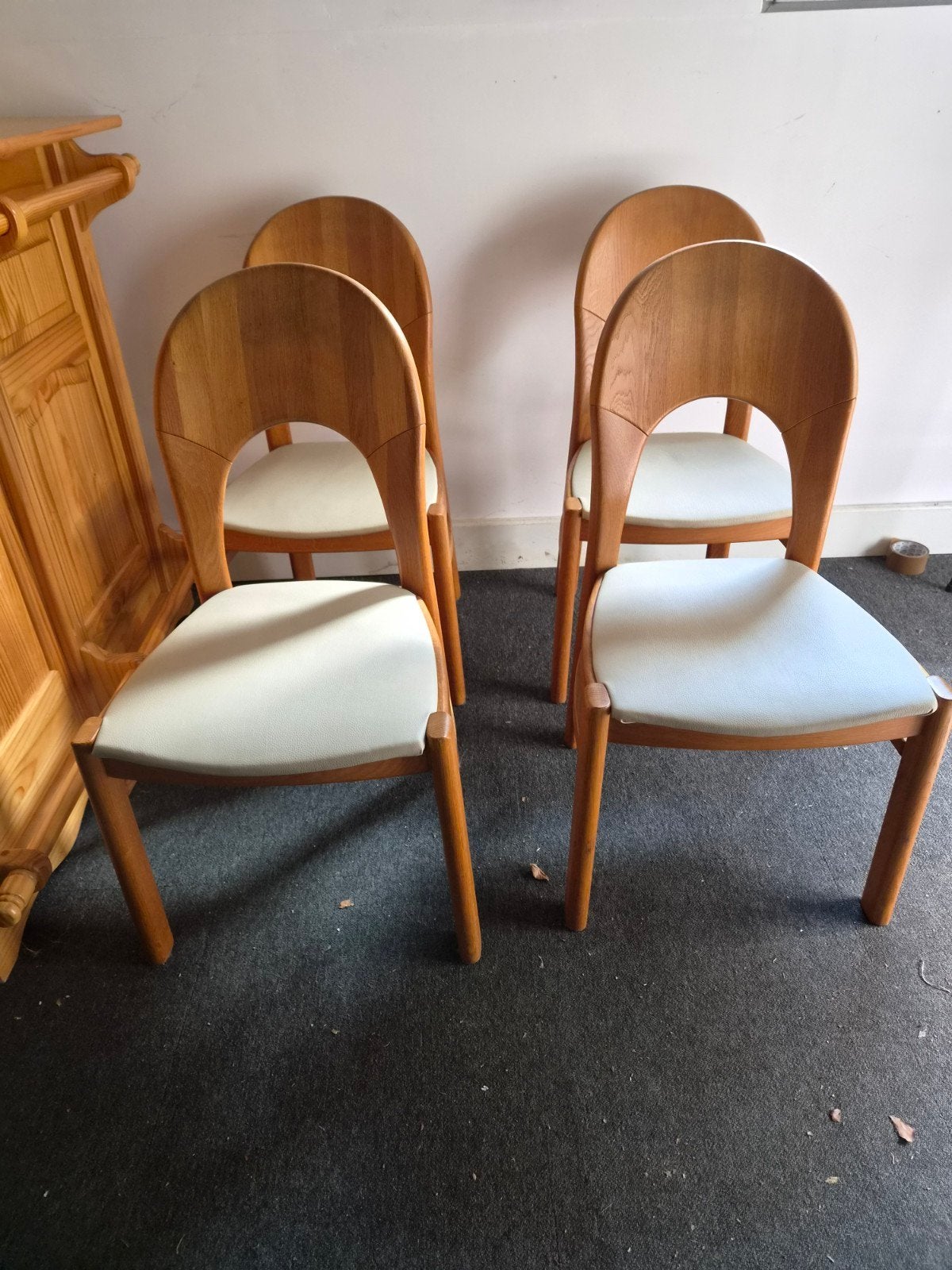 Set van 4 vintage stoelen deens, Huis en Inrichting, Stoelen, Ophalen, Modern, Klassiek, Gebruikt, Overige kleuren