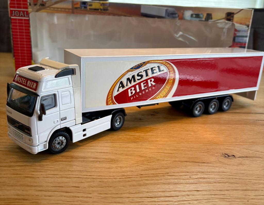 Amstel Volvo FH16 Vrachtwagen met 3-assige oplegger 1:50, Overige merken, Gebruikt, 1:50 of kleiner, Ophalen of Verzenden