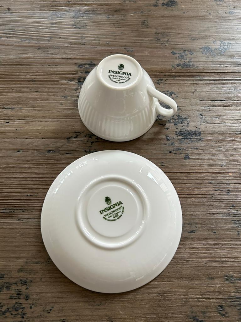 Wedgwood Insignia thee Kop en Schotel Set -8, Ophalen