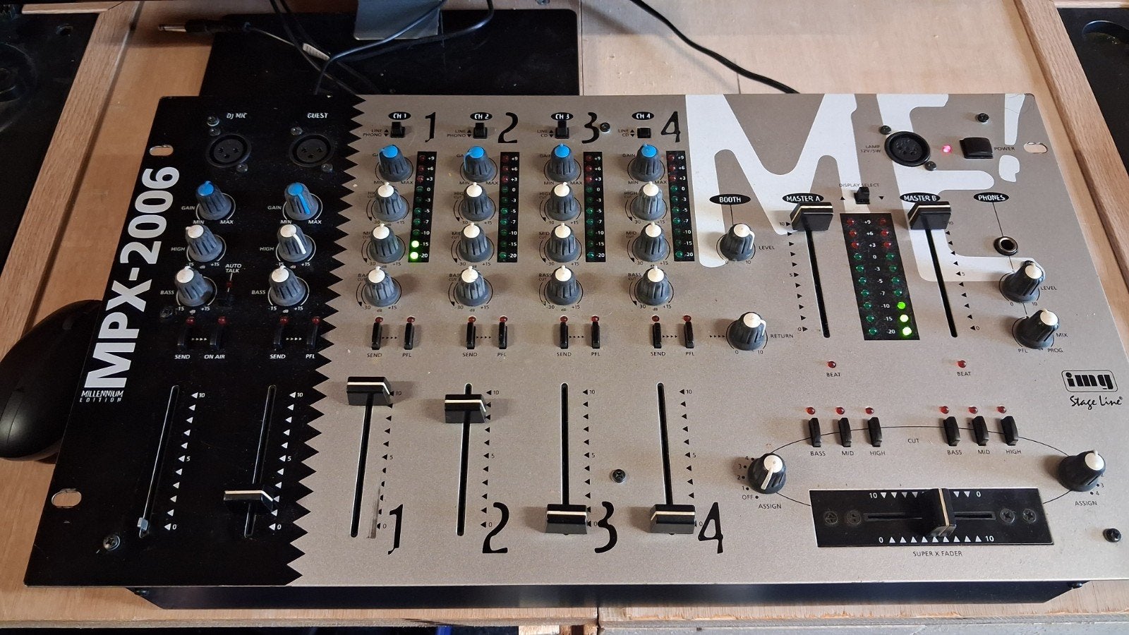 Mengpaneel, Muziek en Instrumenten, Mengpanelen, Ophalen of Verzenden, Zo goed als nieuw