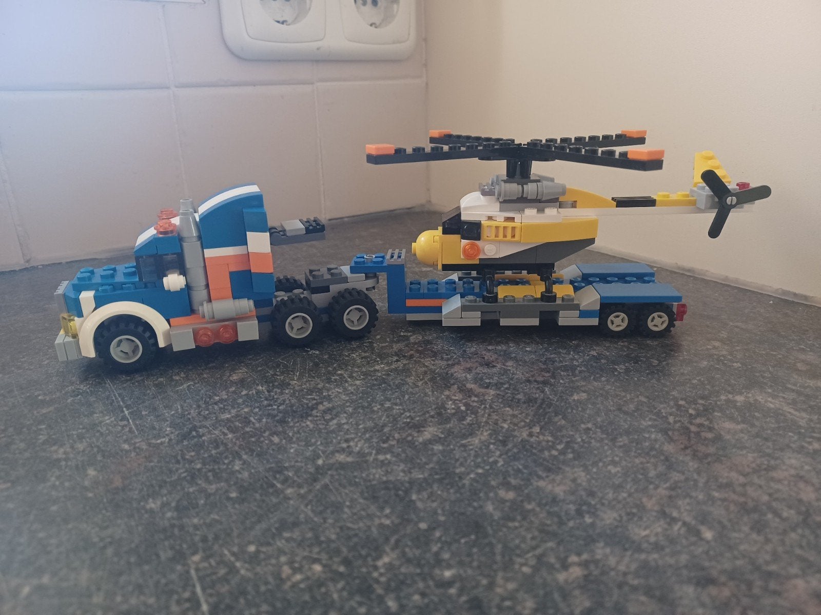Lego creator 5765 transport vrachtwagen 3in1, Lego, Compleet, Ophalen of Verzenden, Zo goed als nieuw