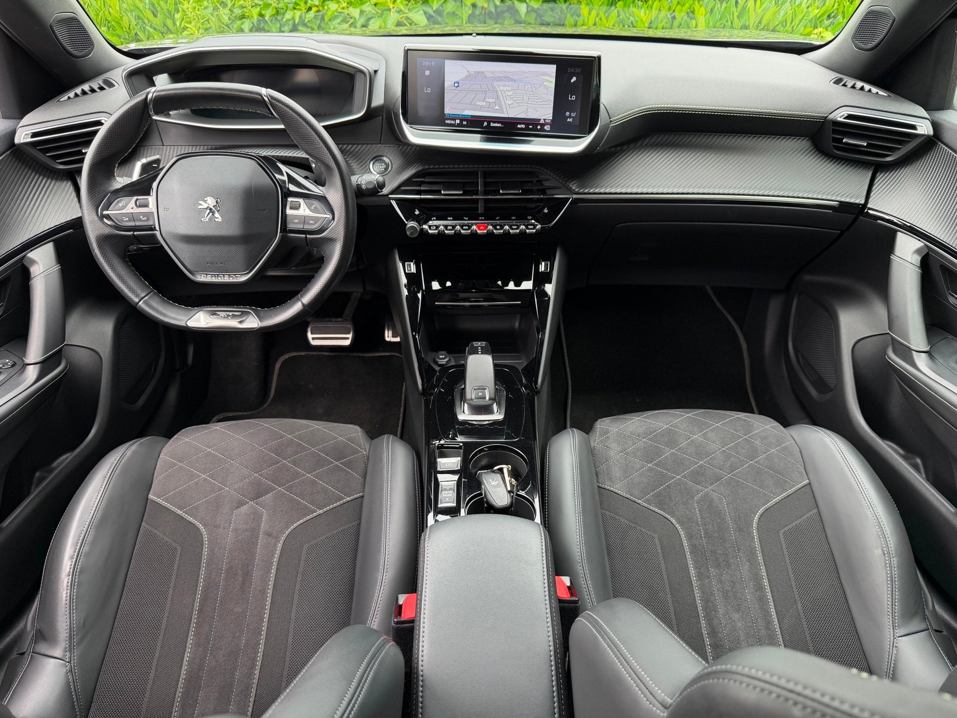 Peugeot 2008 1.2 PureTech GT Aut Full Option ACC Leder Camer, Gebruikt, Zwart, Origineel Nederlands, Bedrijf