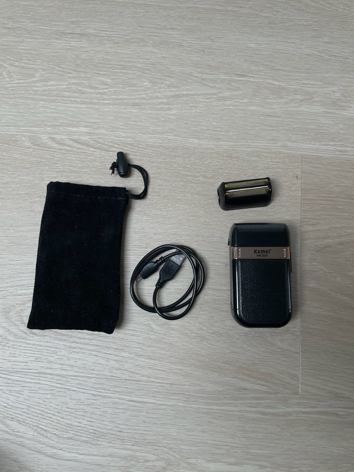 Kemei KM-2024 Draadloos Scheerapparaat met Extra Kop, Ophalen of Verzenden, Zo goed als nieuw, Scheren en Epileren