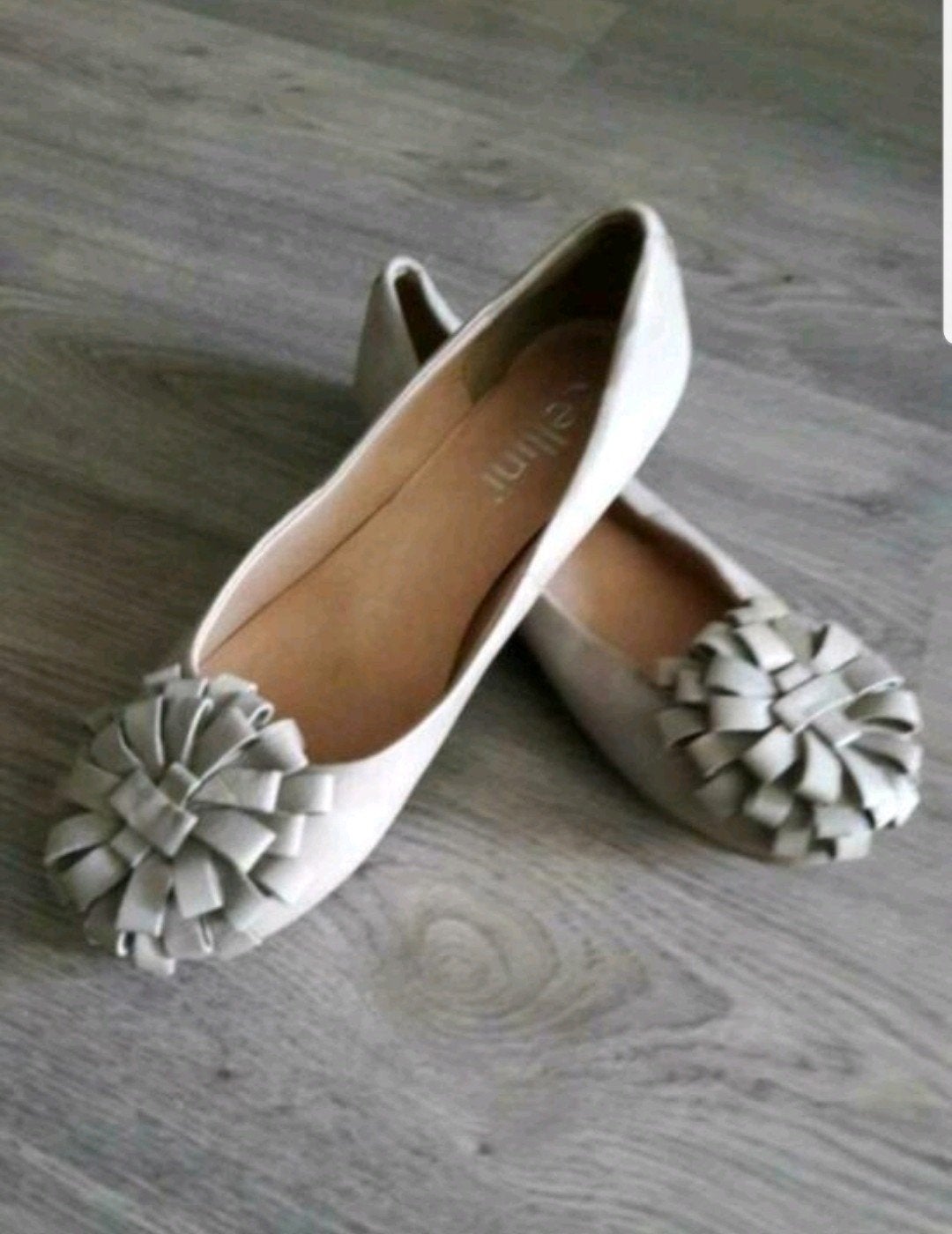 Zo goed als nieuwe Cellini leren beige ballerina's
Maat 37, Beige, Cellini, Zo goed als nieuw, Ballerina's